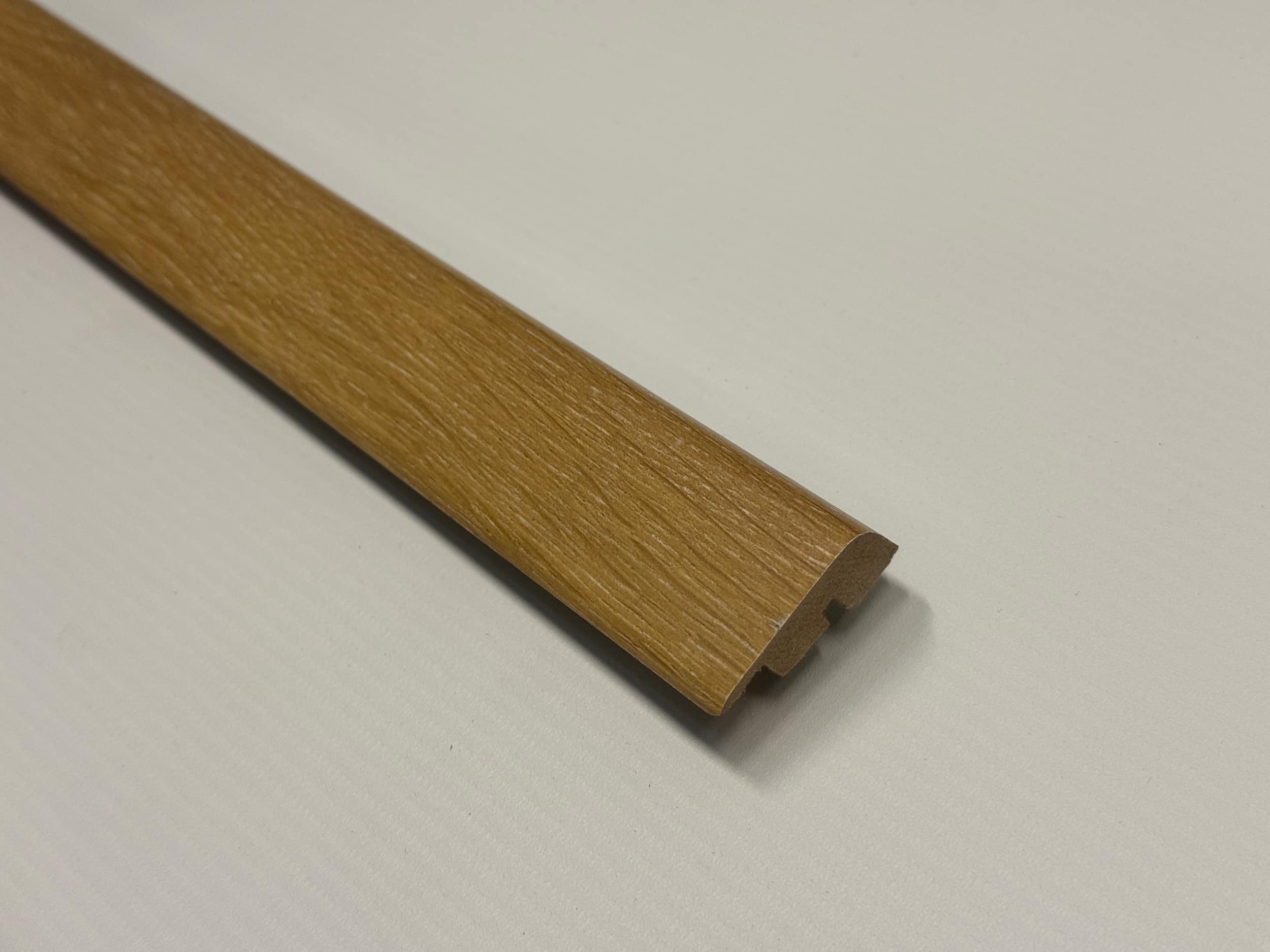 LAYPRO Classic Oak end profile 2.4 metres