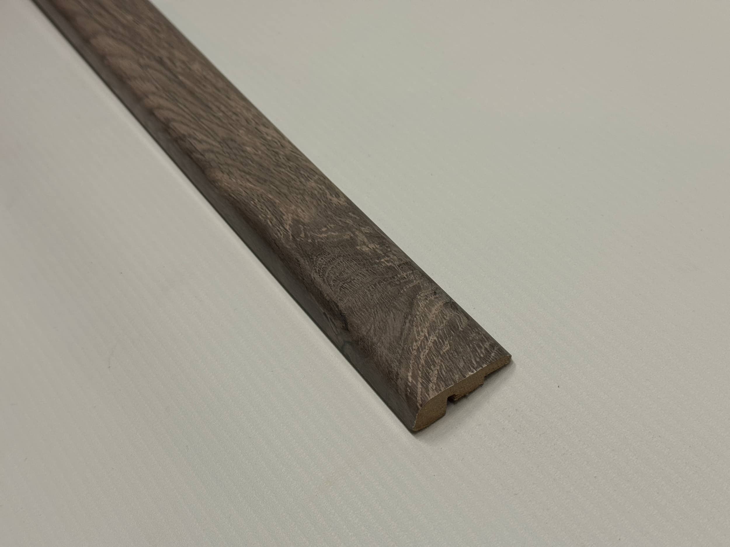 LAYPRO Grey Oak end profile 2.4 metres