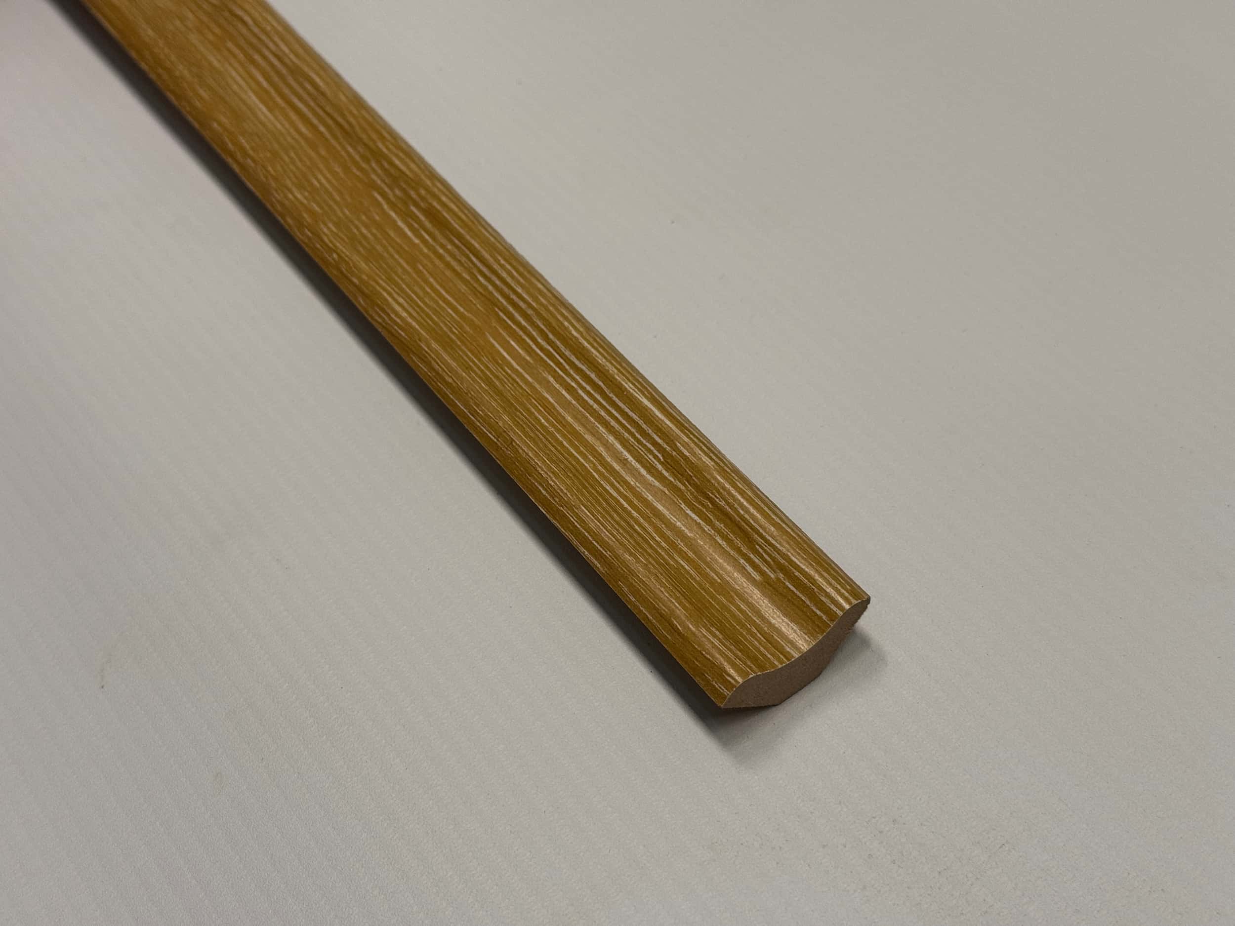 LAYPRO Classic Oak laminate scotia 2.4 metres
